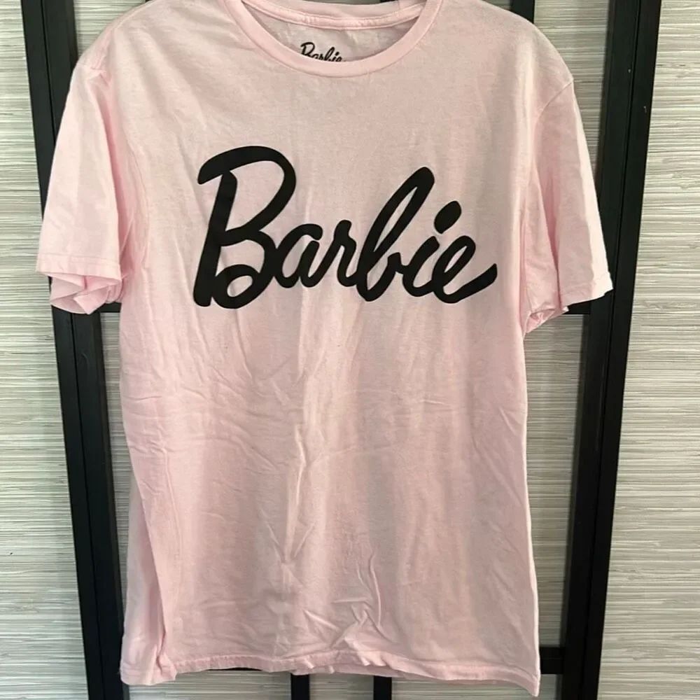 Barbie pink black logo 100% cotton T-shirt size m short sleeve